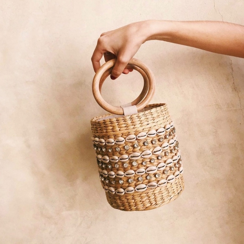 Poolside Raffia conch and crystal bucket bag